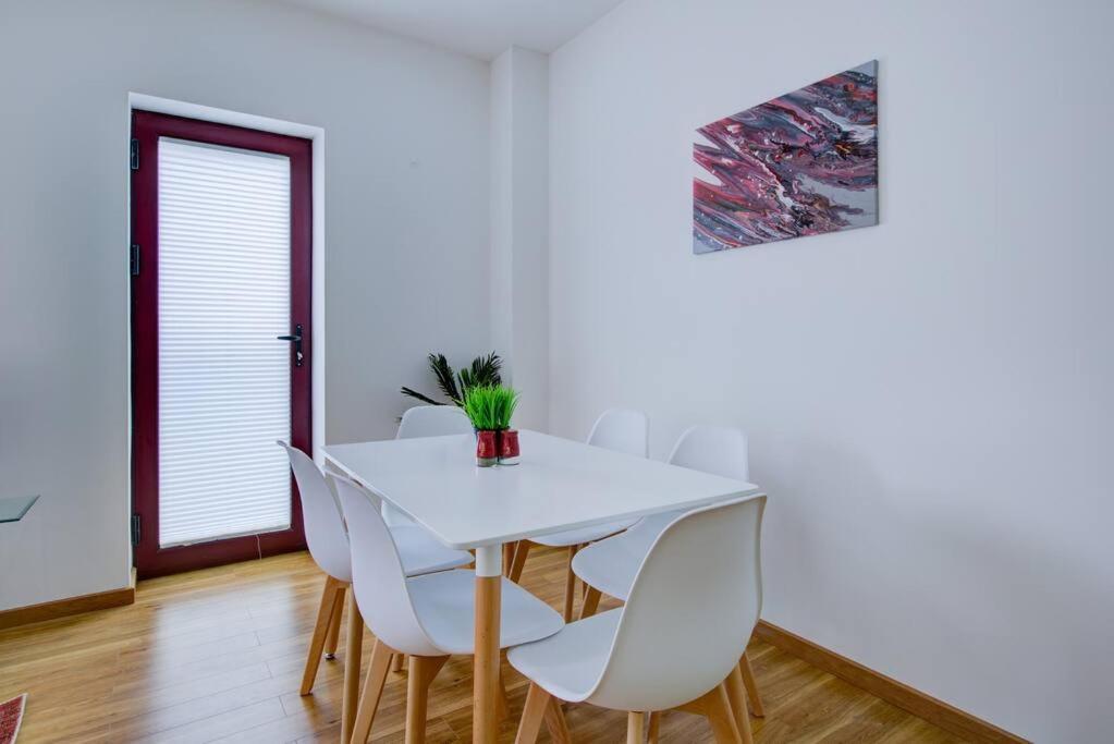 Open Mind - Centre & Free Parking For Unlimited Vehicles Appartement *