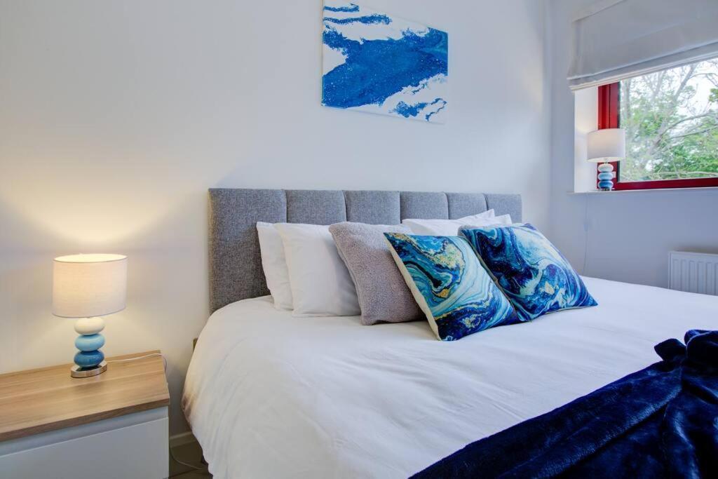 Open Mind - Centre & Free Parking For Unlimited Vehicles * Fareham